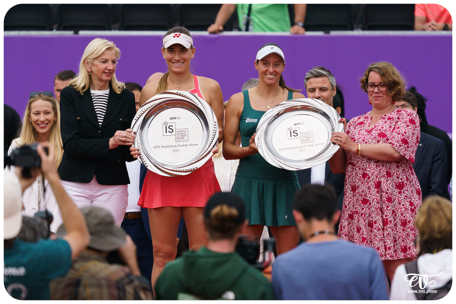 WTA 500 IS 2025 : T. BABOS + L. STEPHANIE vs H. GUO + N. MELICHA